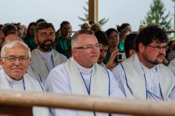 519419358 754179823622153 n